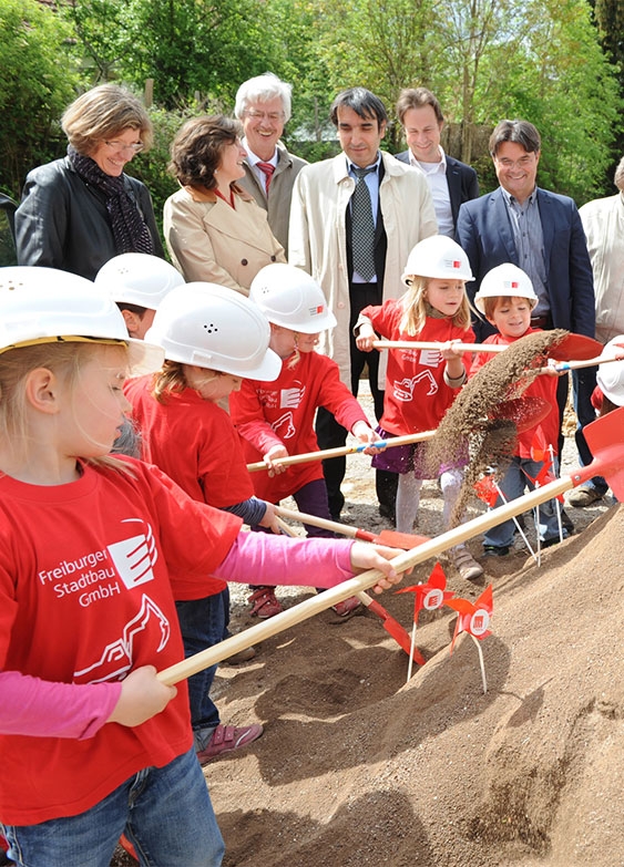 Der erste Spatenstich