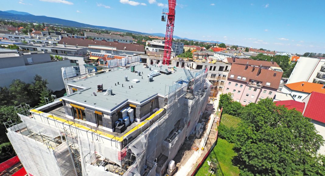 „KOLL.home“, 67 frei finanzierte Eigentumswohnungen in Wiener Neustadt, wird Ende 2023 fertiggestellt. Foto: Steiger/NID