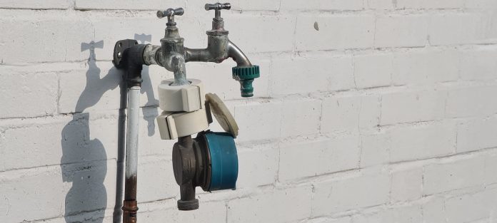 Außenwasserhahn - Bei Herbstarbeiten im Garten nicht vergessen