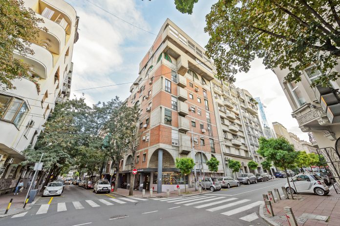 Wohnhaus in der Straße Braće Jugovića von Mihajlo Mitrović, 1977