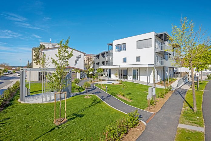 Vivio heißt das Senior:innenwohnhaus, das aus dem ehemaligen Bürostandort der OSG entstanden ist. Vivio heißt das Senior:innenwohnhaus, das aus dem ehemaligen Bürostandort der OSG entstanden ist.