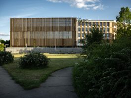 Anforderungen der Versicherer bei hybrider Bauweise mit Holz