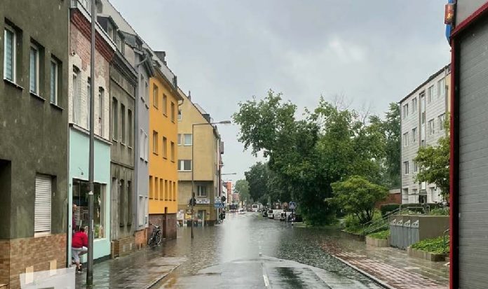 Wie Rückstausicherungen Gebäude effektiv vor Schäden bewahren