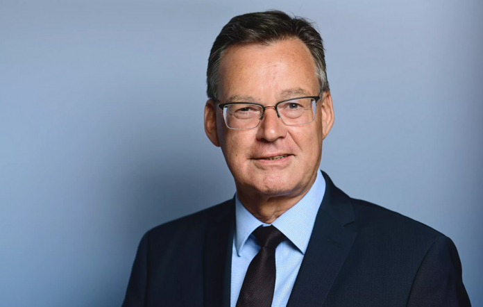 Vergabebeschleunigungsgesetz verfehlt: Bürokratie statt Bauen