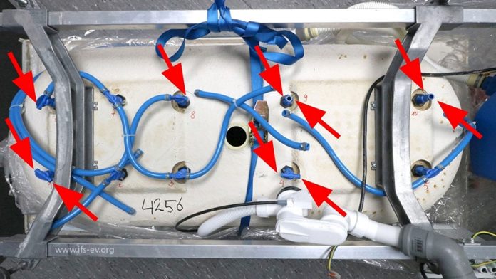 Großer Wasserschaden durch Whirlpool-Wanne – Was ist passiert?