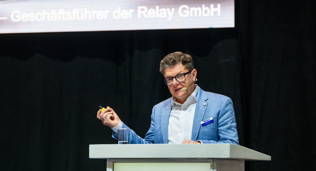 Datenhoheit statt Lock-in: Relay M-Bus, Funk & Cloud zusammen