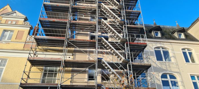 20251117_091749 dachaufstockung modernisierung Foto Wohungswirtschaft heute Gerd Warda Bauturbo trifft Behörden: Gesetz für Genehmigungsverfahren