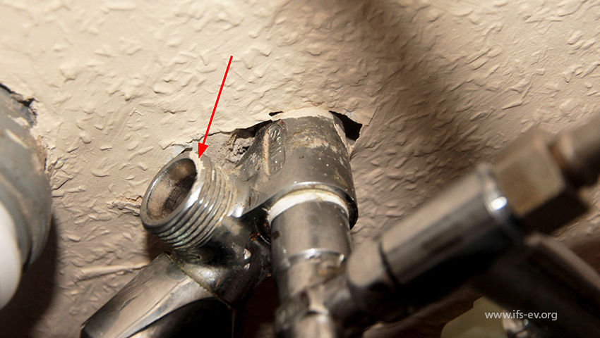 Wasserschäden an Geräteanschlussventilen bei Umzugs- und