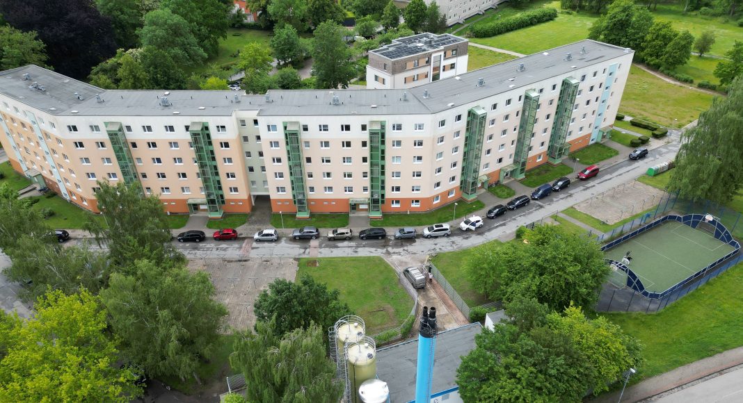 Holzpellets statt Erdgas: digitale Fernsteuerung macht verlässlich