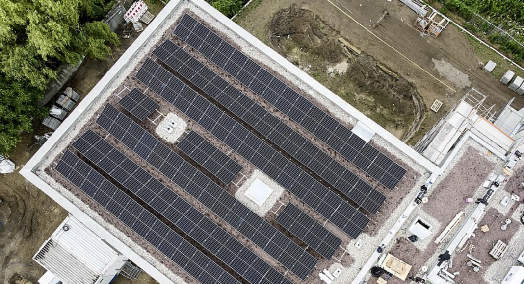 Screenshot 2026-03-02 at 14-14-09 Nur-Strom-Haus HOWOGE Berliner Stadtwerke mit HOWOGE: Ökostrom für Häuser vom Dach