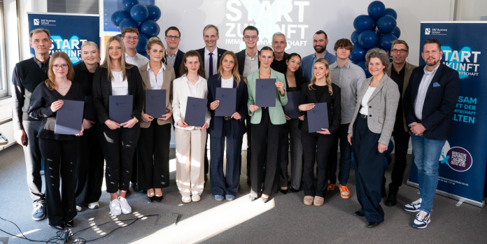Nachwuchstalente begeistern Jury und gewinnen EBZ-Stipendium